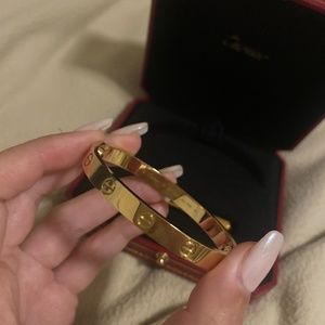 Cartier love bracelet